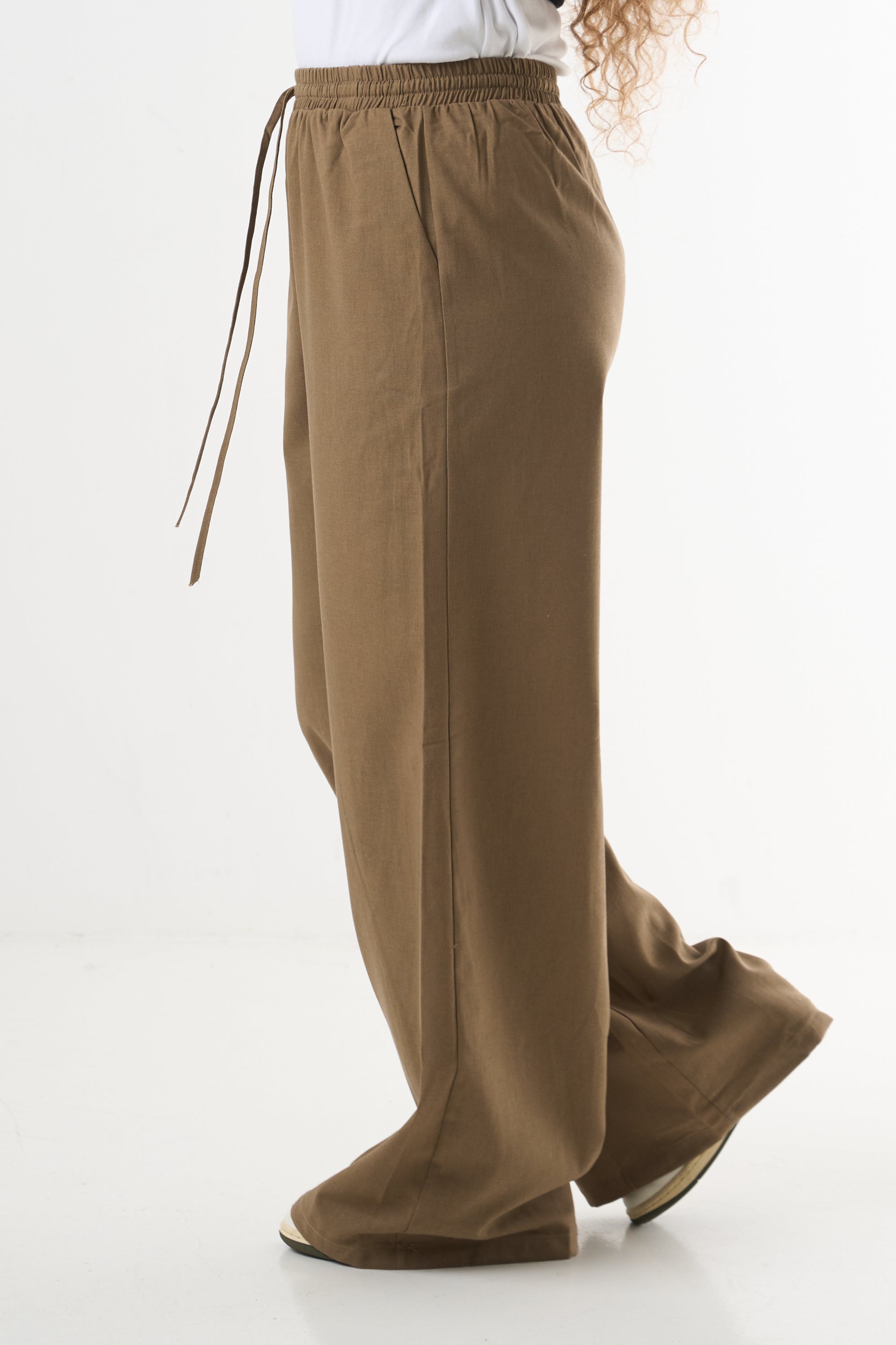 Essential Wide-Leg Pants