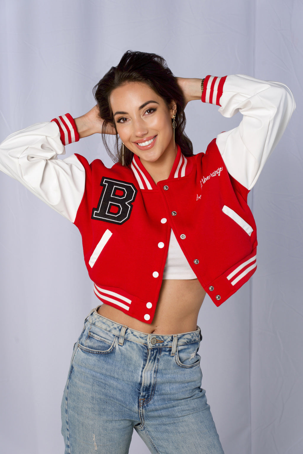 Red Cropped Varsity Jacket | rode baseball jas – THE GIRL WEARING